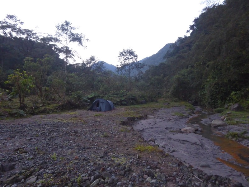 Zeltmöglichkeit im Sandfeld