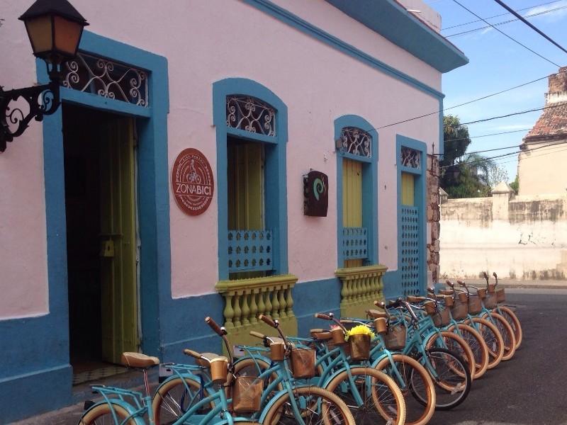 Santo Domingo - by bike