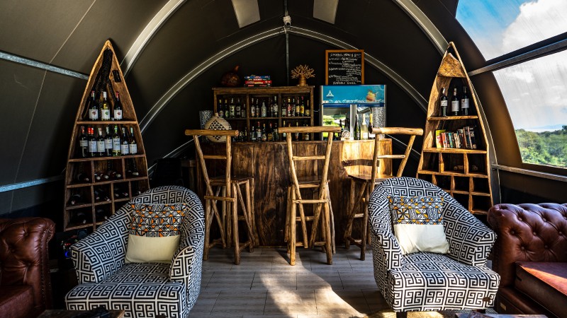 Africa Safari Rift Valley Bar
