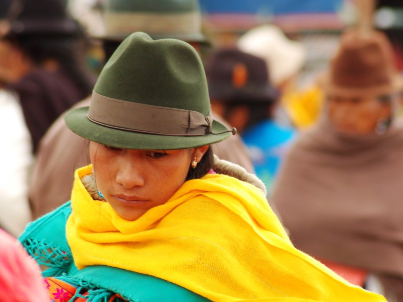 Ecuador - Indigena auf Markt