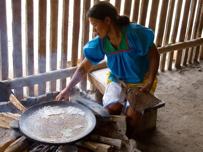 Traditionelles Essen in der Lodge