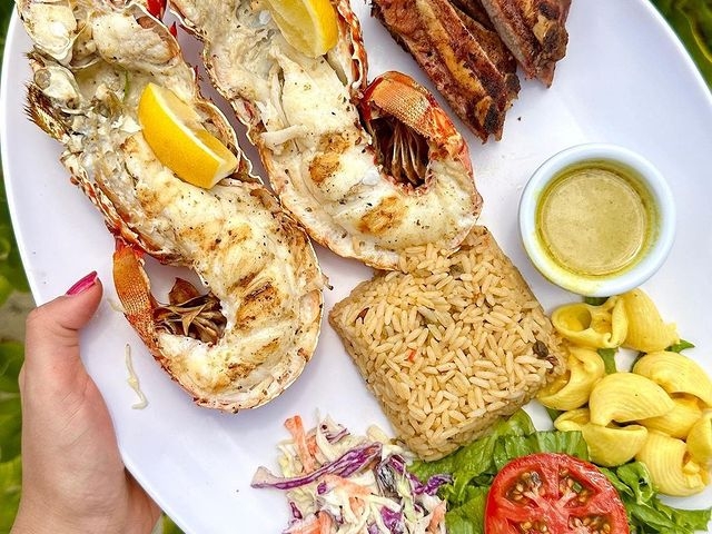 Anguilla Lobster Plate