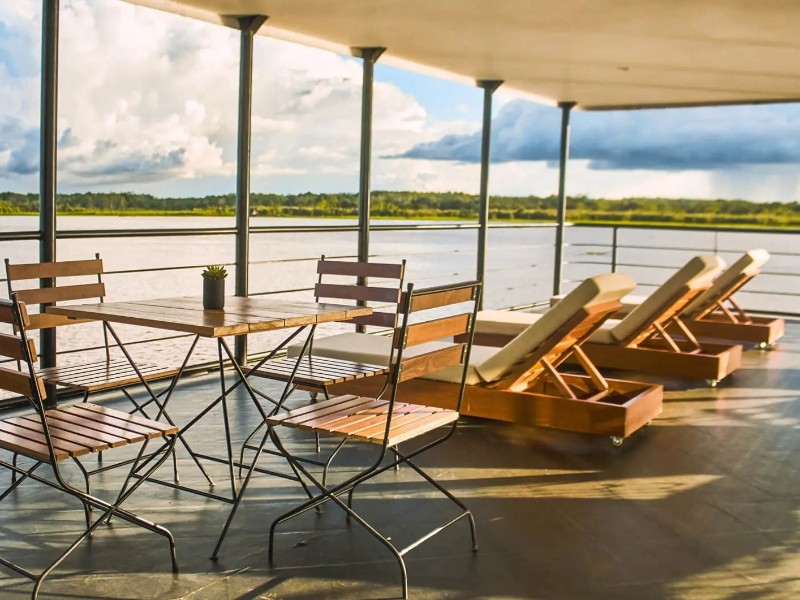 La Perla - Deck