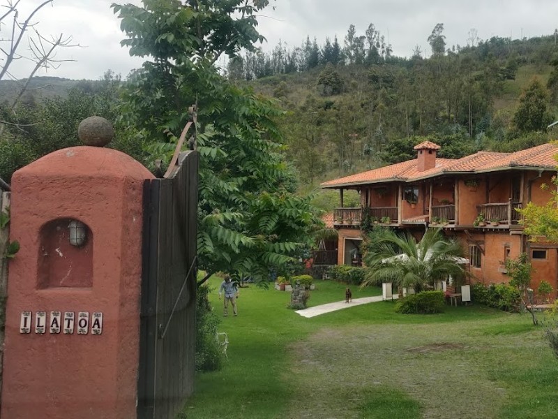 Eingang zur Ilatoa Lodge