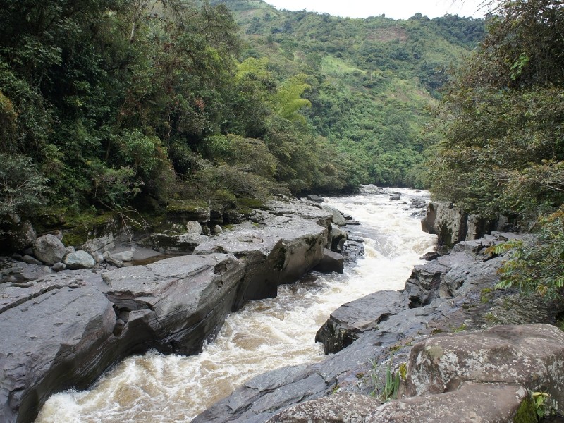 Magdalena-Flussenge, Obando und Isnos