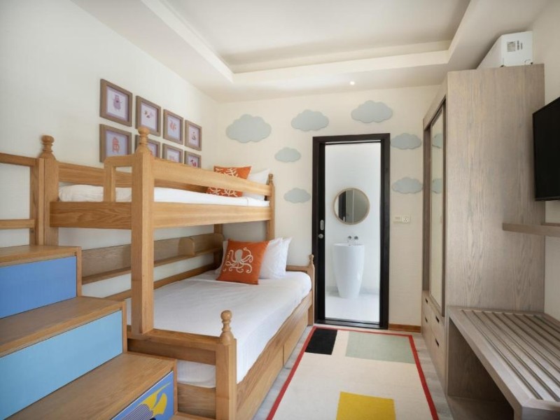 Ocean View Family Room Second Room 