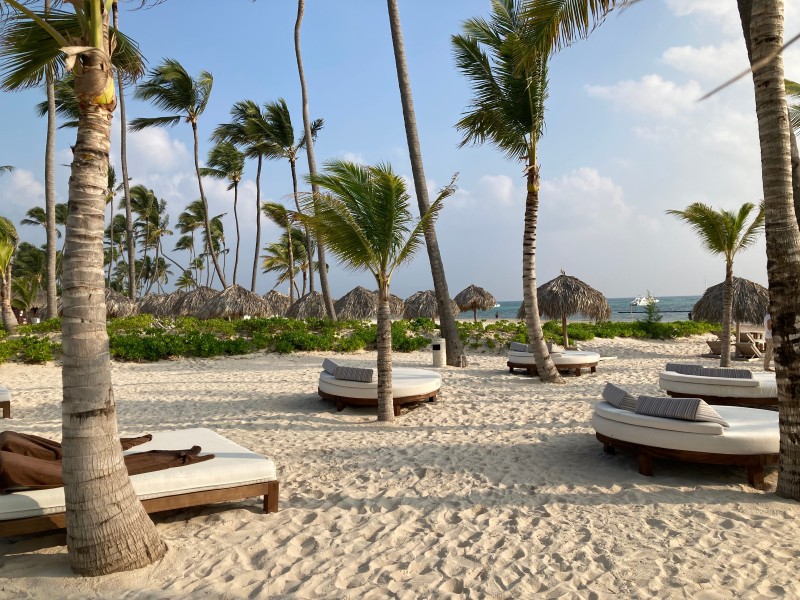 Secrets Royal Beach - Strand