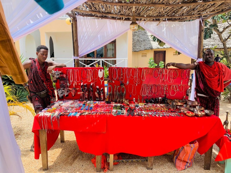 Reef and Beach Markets