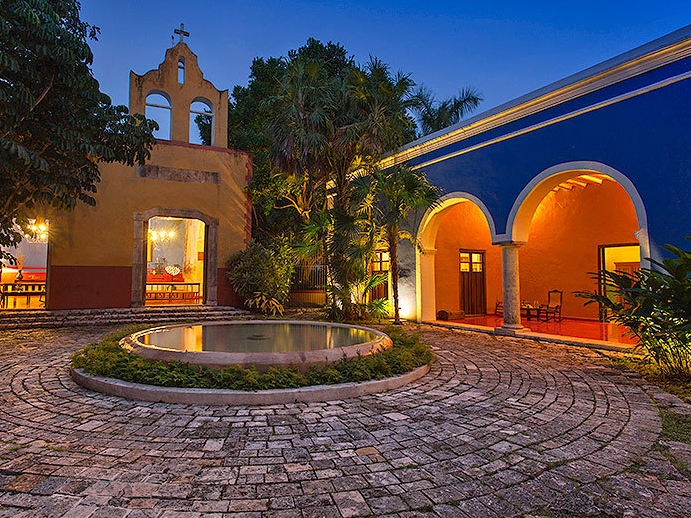 Hacienda San José - Patio und Kapelle