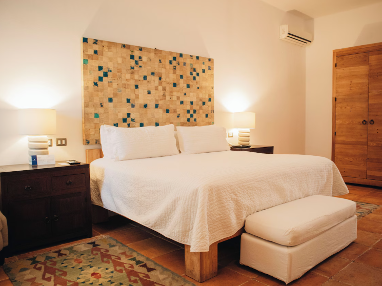 Casareyna - King Size Bett 