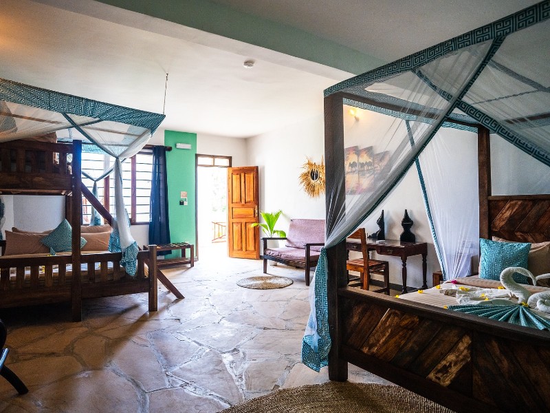 Reef and Beach SuiteMangrove/Pool Family