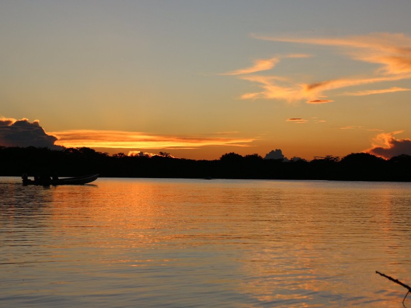 Laguna Grande  - Canangueno Lodge