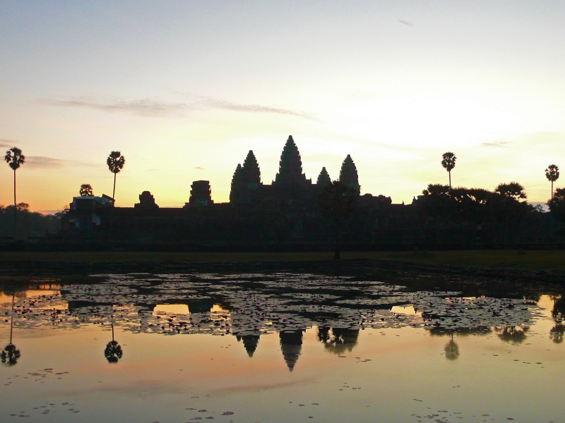Angkor Wat im Licht des Sonnenaufgangs