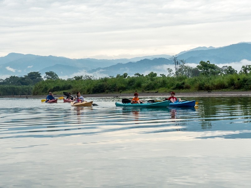 Rafiki Beach Camp - Kayak Tour