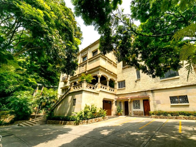 Stein Colonial