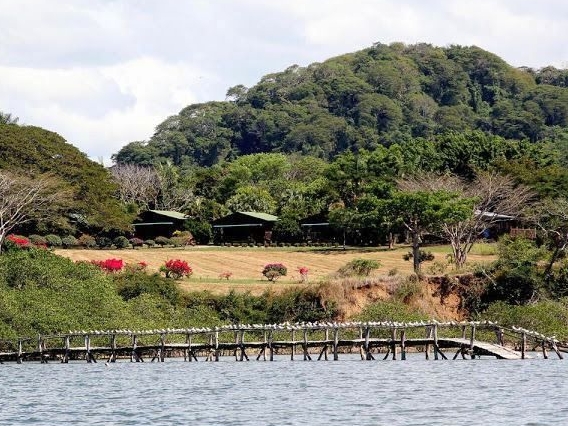 La Ensenada Lodge - Hotelansicht