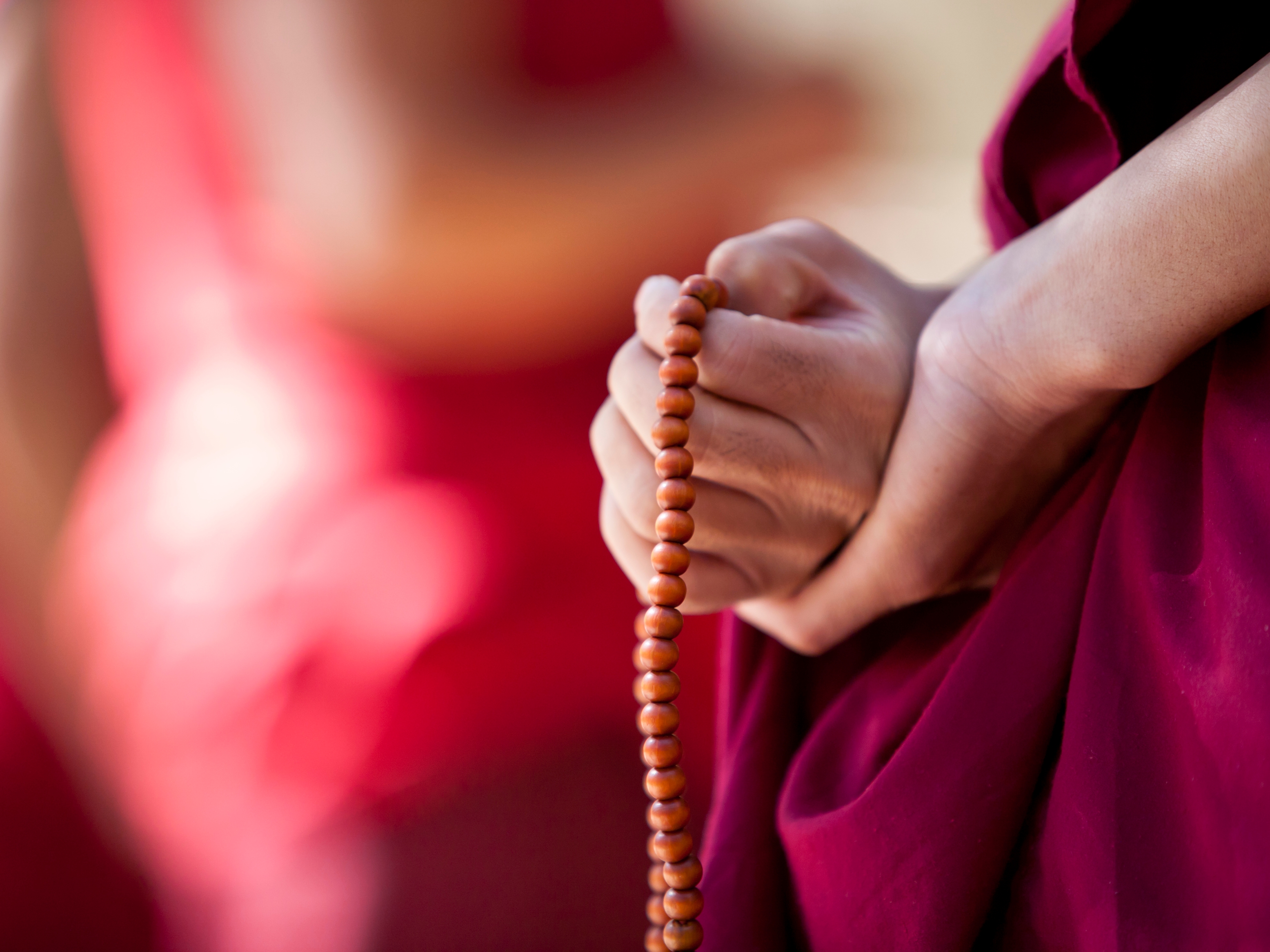 Tibet Moench + Gebetskette