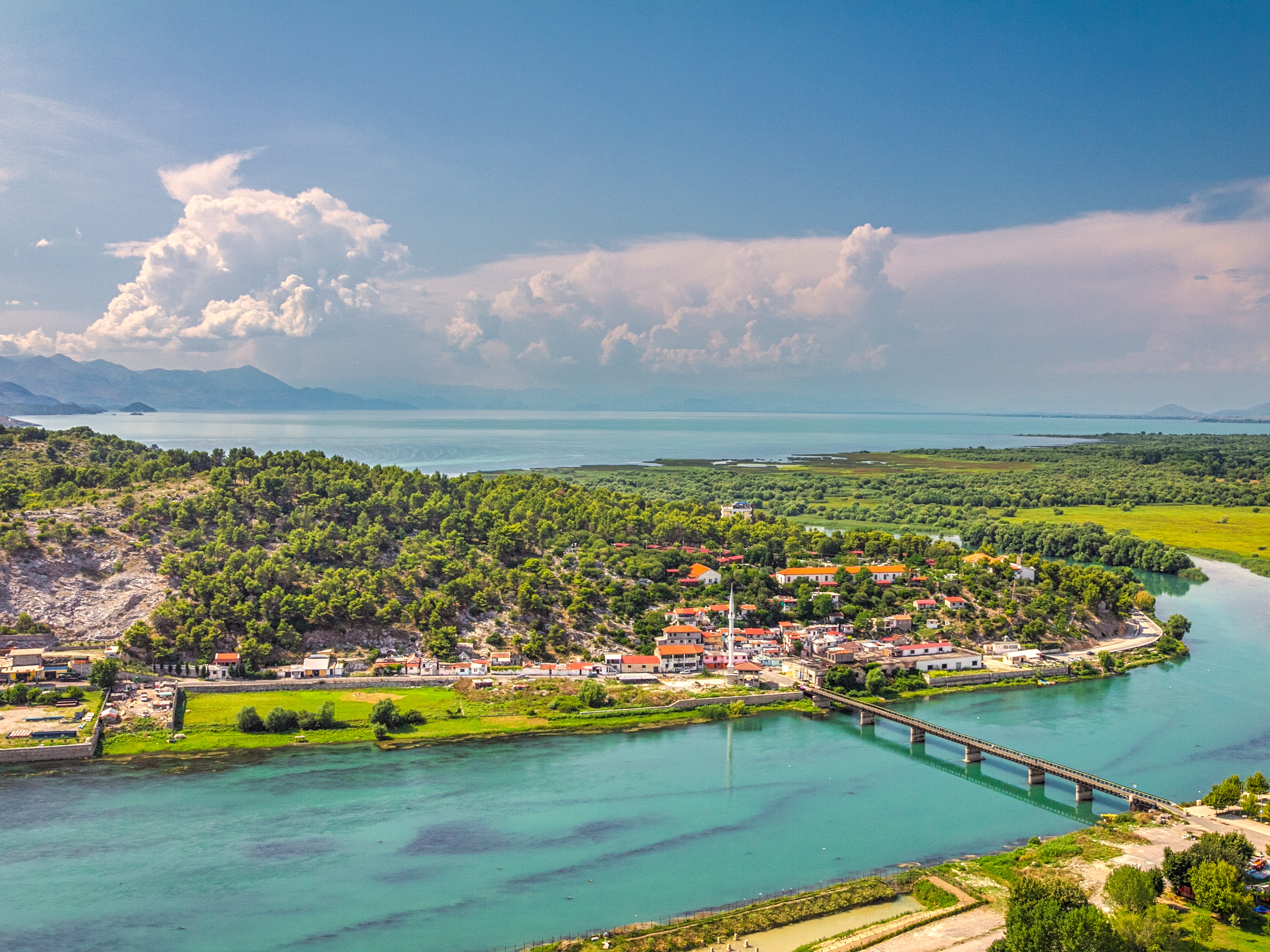 Shkodra Blick von Shkodra Brug Rozafa