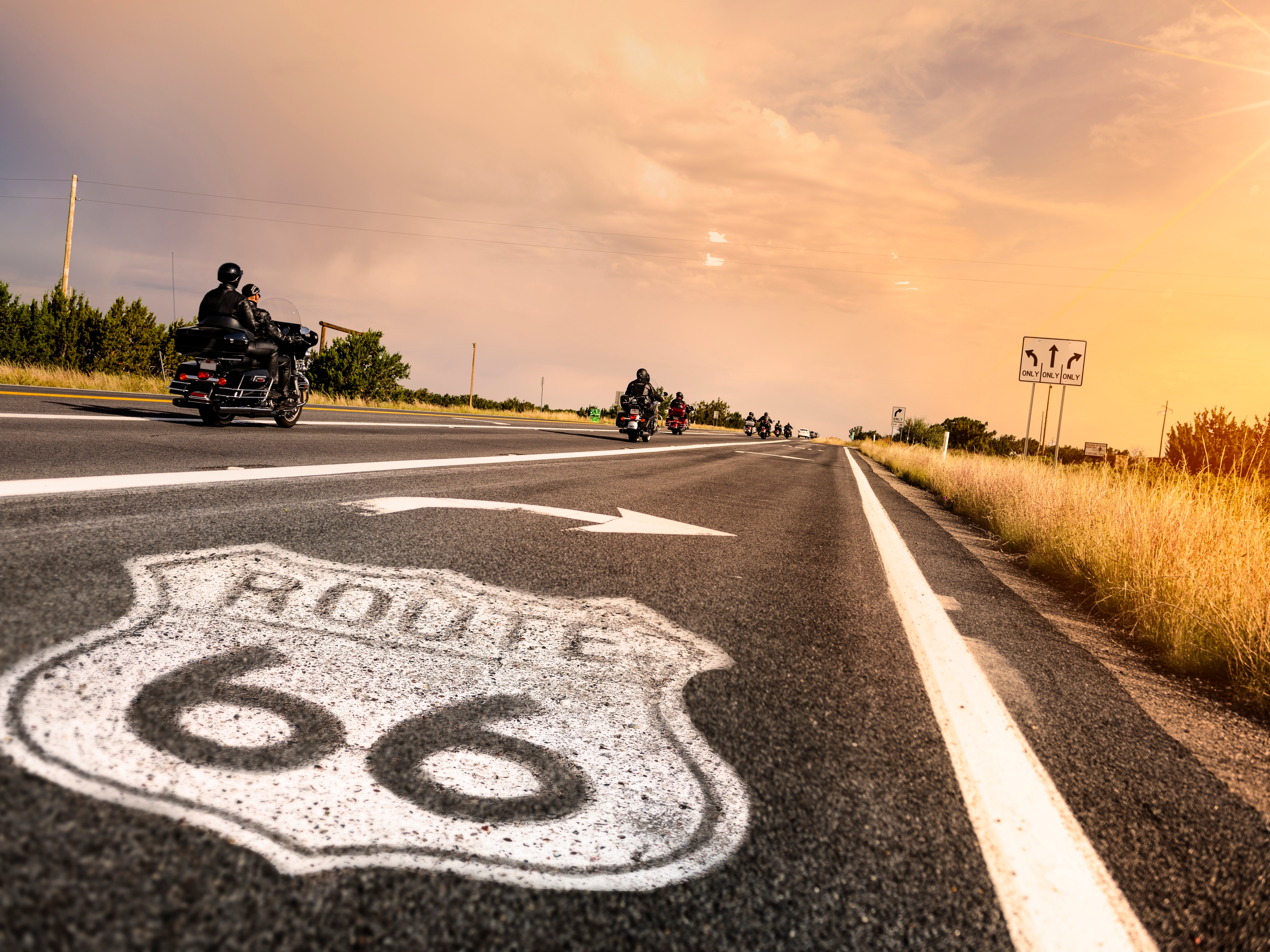 USA Route 66 Schild + Motorraeder