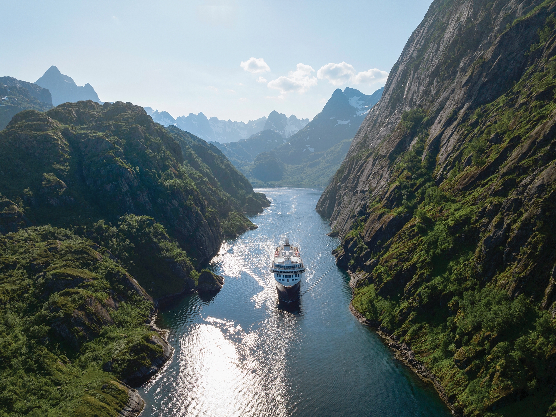 Havila Kystruten Schiff bei Trollfjorden