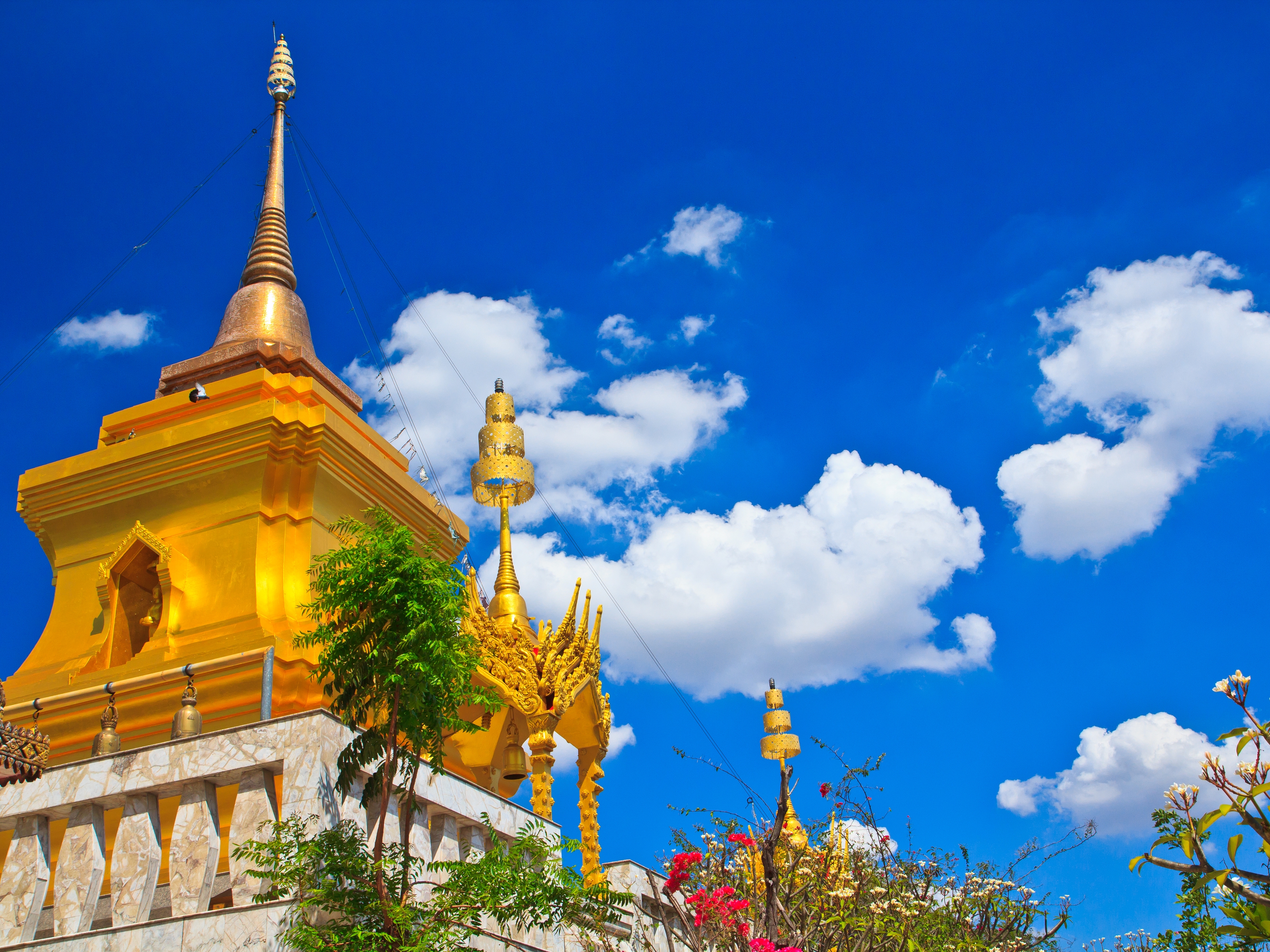 Uthai Thani Wat Tha Sung
