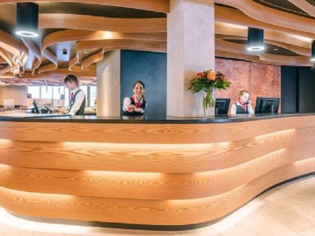 Hotel  Laudinella Rezeption