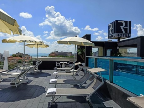 Hotel Raffaello, Sonnenterrasse