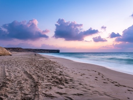Sur - Hotel Ras Al Jinz Strand