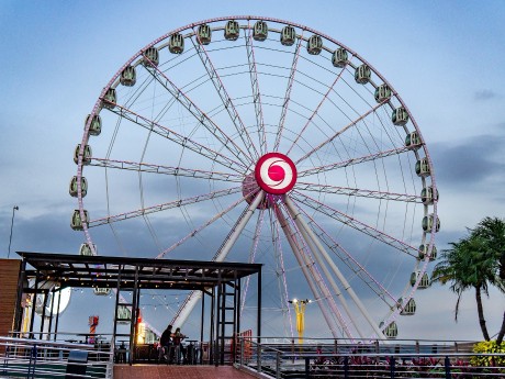 Guayaquil Ferris Wheel