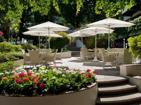 Hotel Alexander, Terrasse