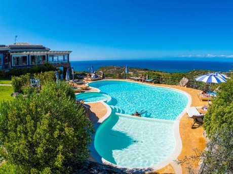 Bajaloglia Resort, Poolanlage