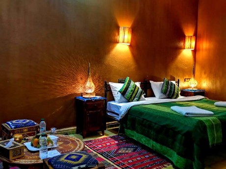 Oasis Tilogui, Zimmerbeispiel