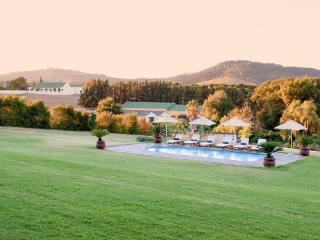 Poolview, Cultivar Guest Lodge