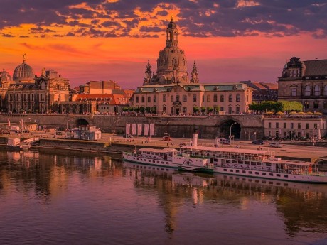 Elbe & Frauenkirche im Abendrot, Dresden