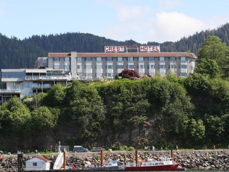 Crest Hotel