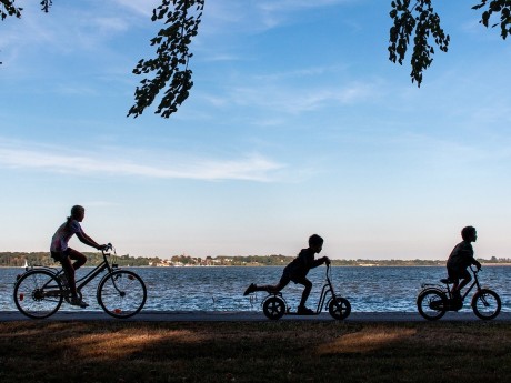Sri Lankan boys on bikes