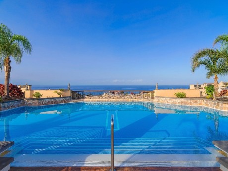 Der Adults-only-Pool des Hotels