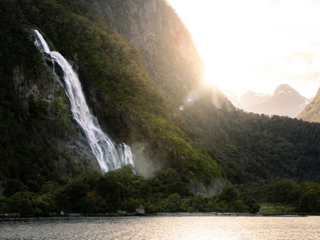 Milford Sound Wasserfall