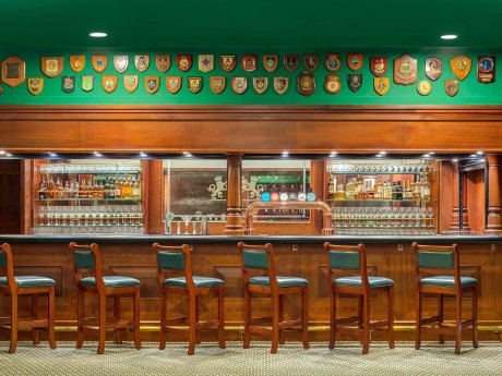Queen Elizabeth 2 - Bar