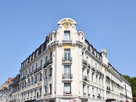 Grand Hotel Tours Außen