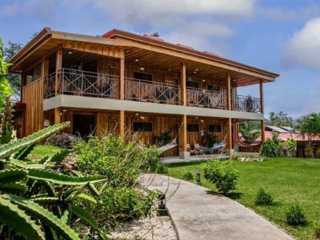 Hacienda Guachipelin - exterior I