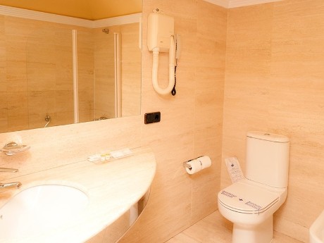 Hotel Corona de Castilla Bad 