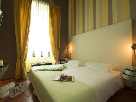 Zimmer- Hotel de la Pace