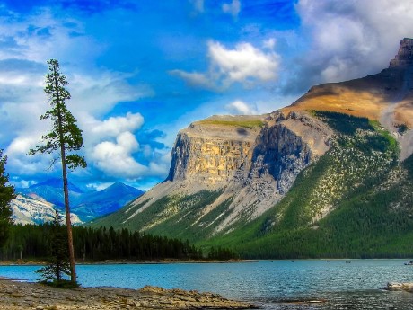 Lake in Banff, Canada