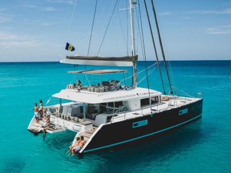 catamaran cruise