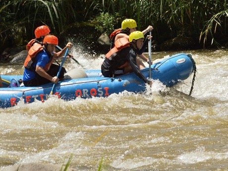 Costa Rica rafting