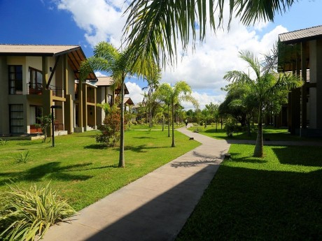 Chaarya Resort & Spa, Garten