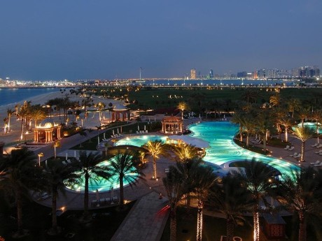 Emirates Palace Breeze Lounge