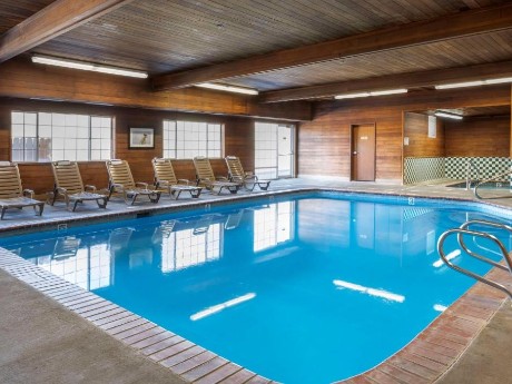 SureStay Plus by BW - Pool