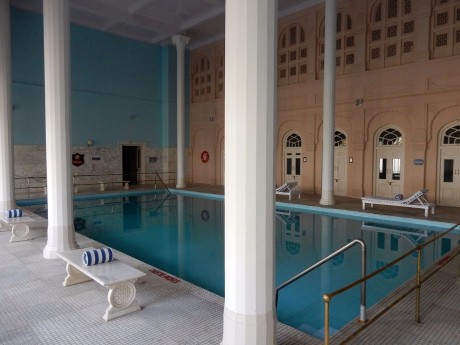 Hotel Lallgarh Palace Innenpool 